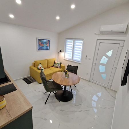 Apartments Davorka Kampor Bagian luar foto