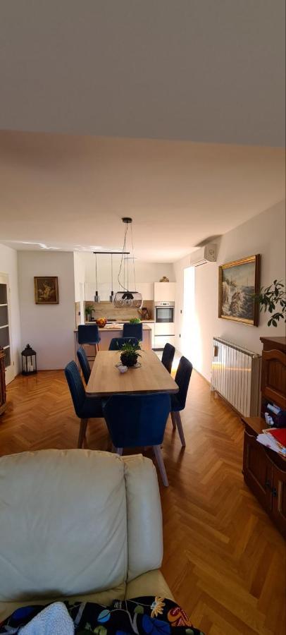Apartments Davorka Kampor Bagian luar foto